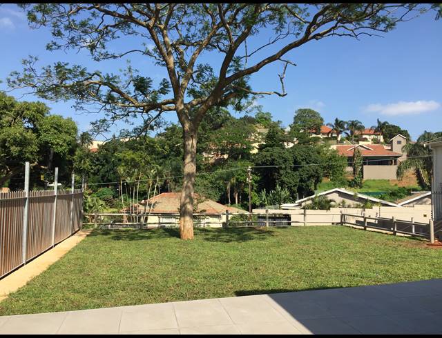 3 bed property to rent in PARK HILL